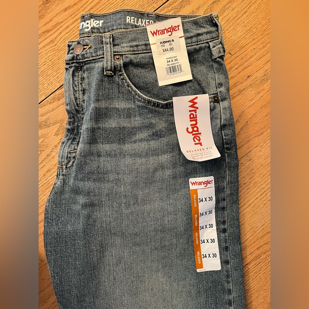 Wrangler Women's Straight Leg Jeans - Light Blue Wash